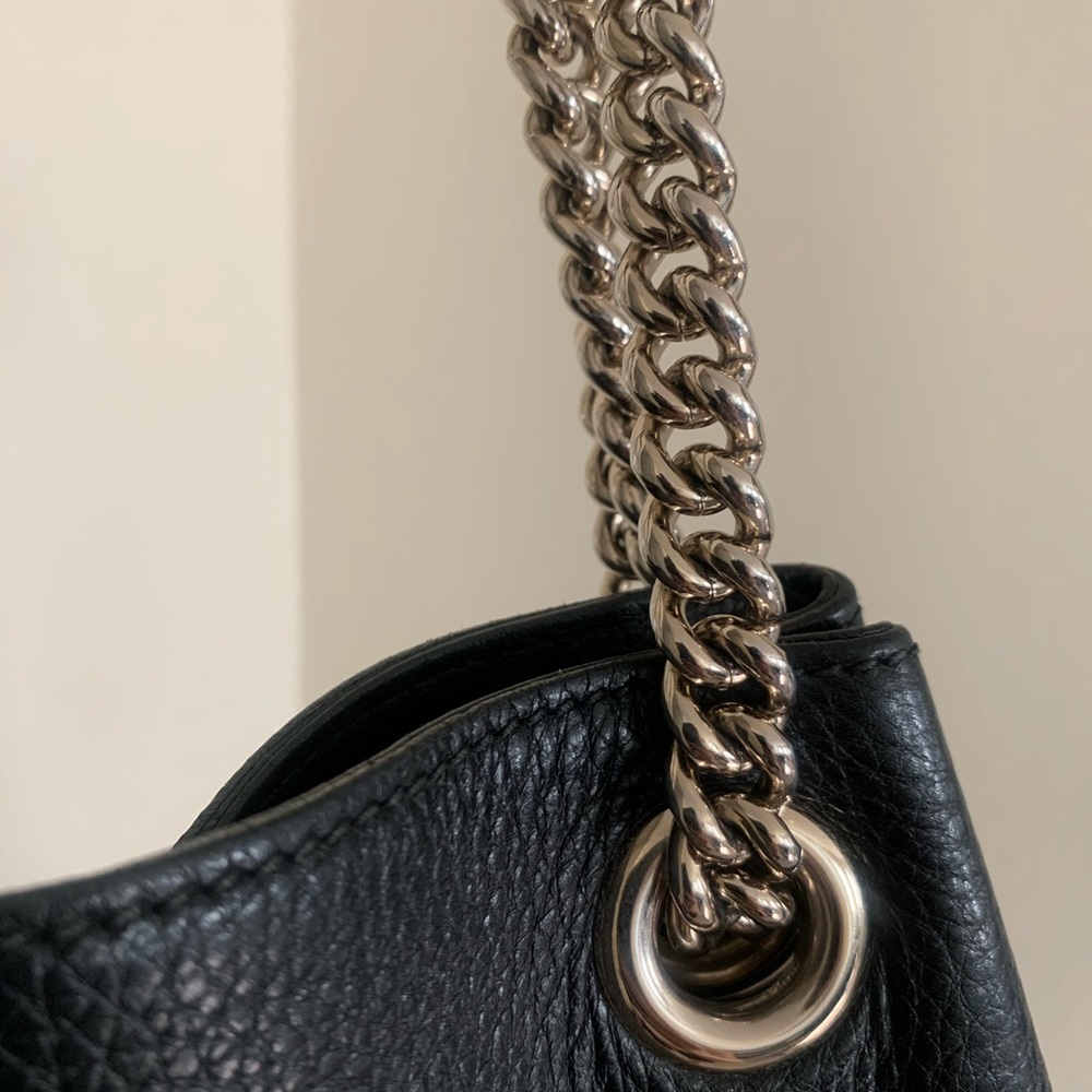 Gucci Soho Pebbled Leather Chain Tote. - Picture 3 of 11